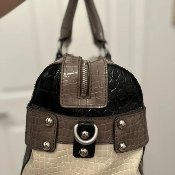 Guess Women's Purse - Black, Cream, and Brown - Picture 3 of 7